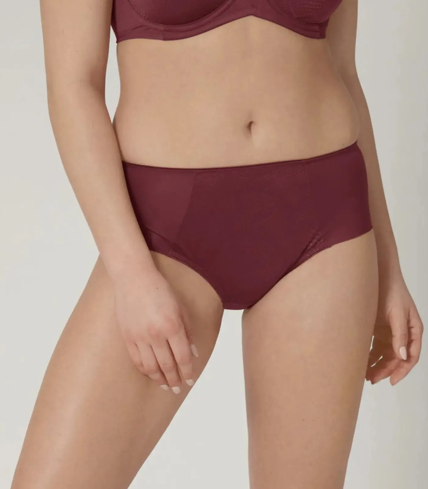 Triumph Corrigerende dames Hipster Essential Minimizer X - Lage shapewear hipster bordeaux New