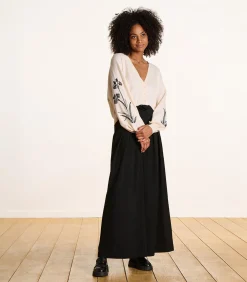 La Fée Maraboutée Ecru fijngebreid gilet met zwart borduursel detail offWhite Online