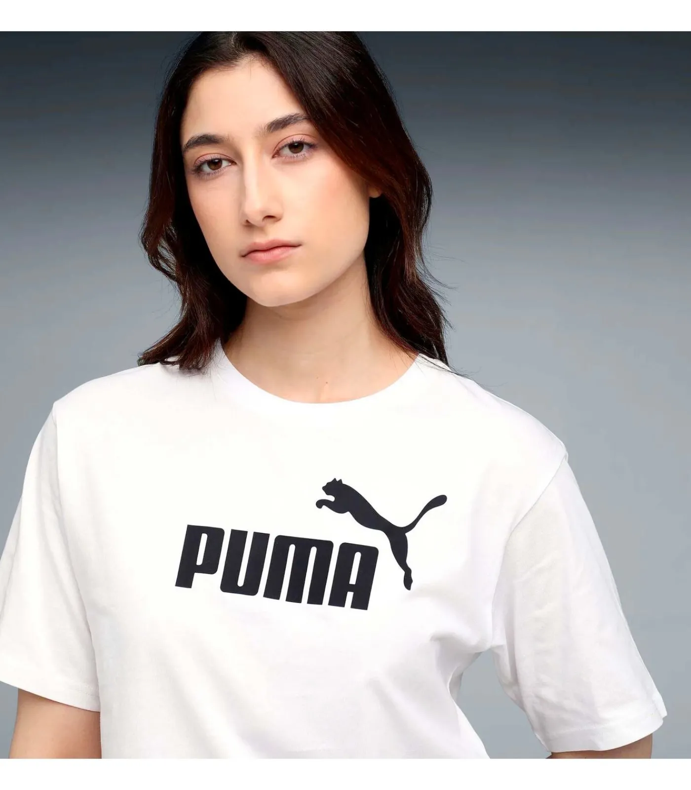 PUMA Ess Cropped No. 1 Logo Relaxed Tee white Hot