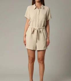 Deeluxe FLINE - Korte jumpsuit met overhemdkraag en strikceintuur lightBeige New