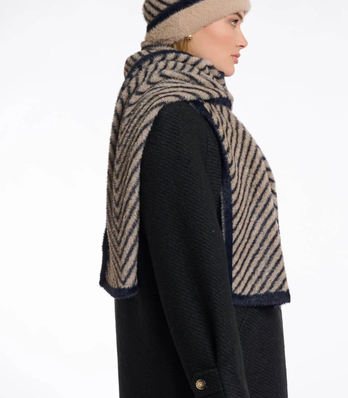 Rino&Pelle Gebreide sjaal Oat zwart OS lightBrown Sale