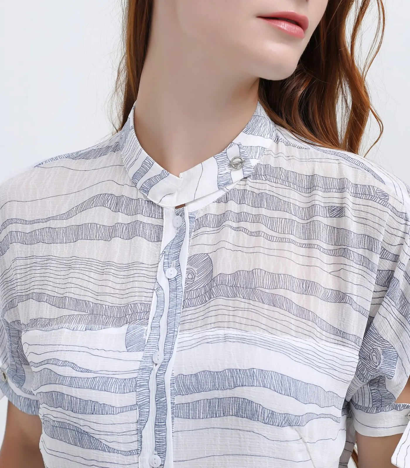 Smart & Joy Halflange hemdjurk in lineair bedrukt chiffon white New