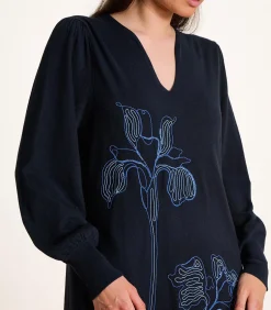 La Fée Maraboutée Halflange jurk in donkerblauw breisel met borduursel navyBlue Best