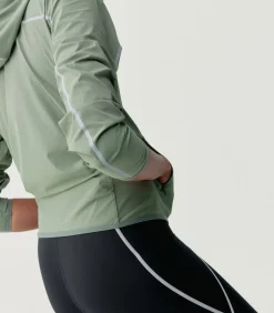 Born Living Yoga Jasje Ulani lightGreen Best