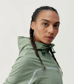 Born Living Yoga Jasje Ulani lightGreen Best