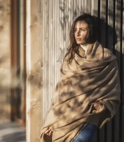 Brun de Vian Tiran Khomyn Tal Sjaal white Clearance