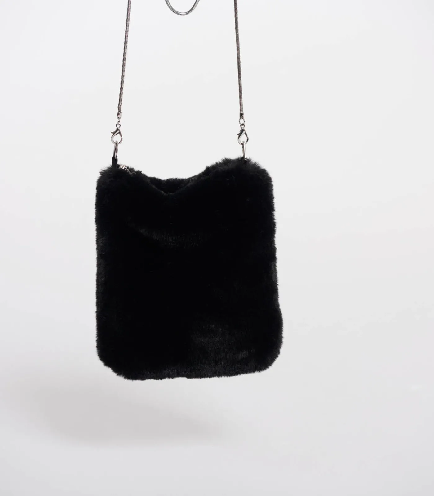 Rino&Pelle Kleine schoudertas van imitatiebont Zwart OS black