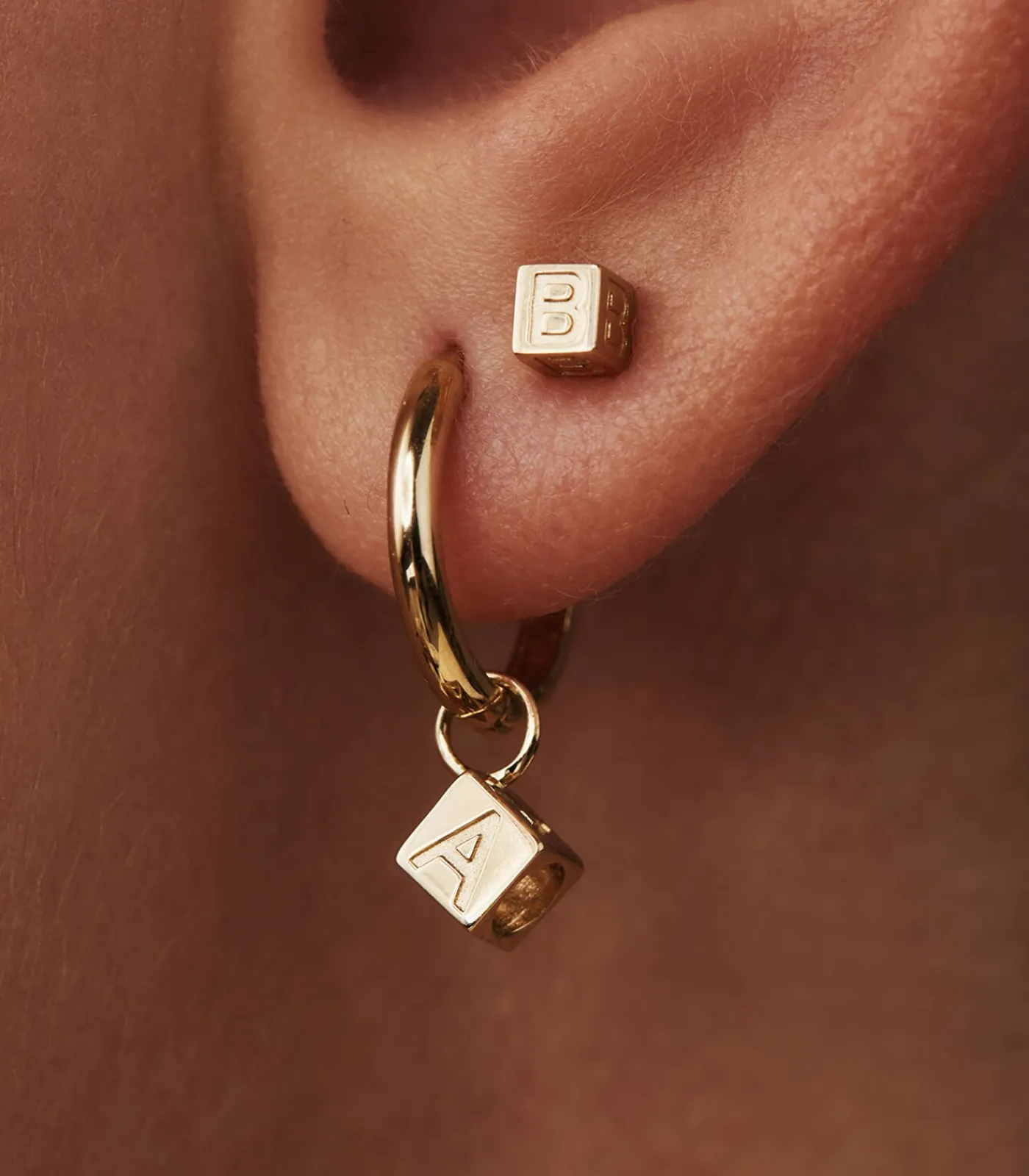 Isabel Bernard Le Carré Oorbellen goudkleurig IB360077-J gold Discount