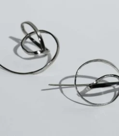 Joidart Middelgrote zilveren Embolic oorbellen silver Clearance