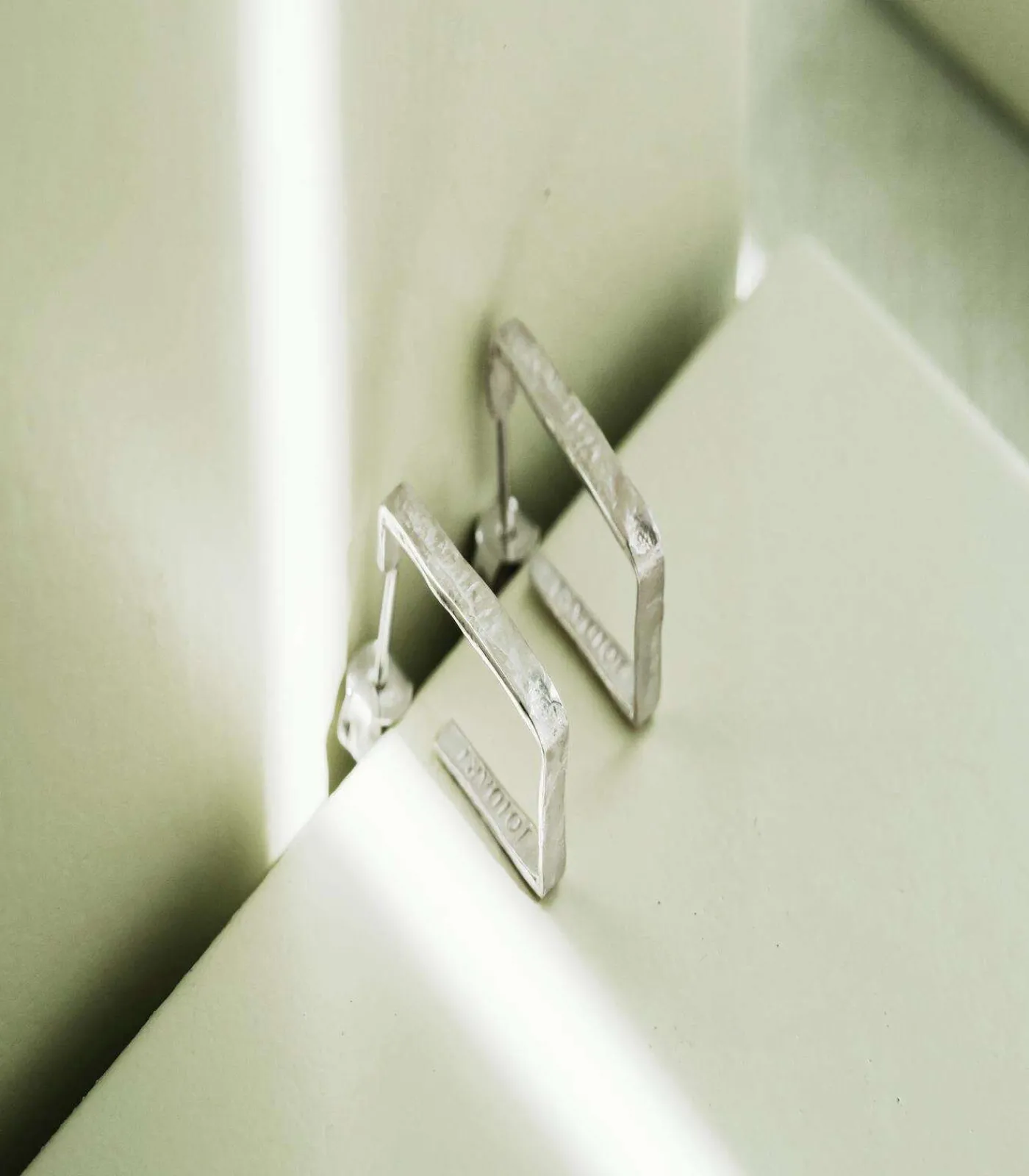 Joidart Middelgrote zilveren oorbellen Lignis fijn silver Outlet