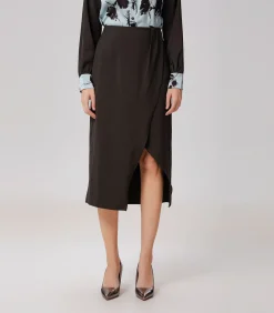 Smart & Joy Minimalistische satijnen rok met wikkeleffect brown