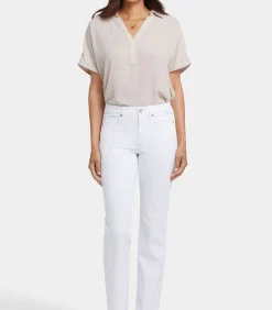 NYDJ No Gapper™ Marilyn Straight Jeans in Petite in Sure Stretch® Denim met Gestreepte Stretch white Online