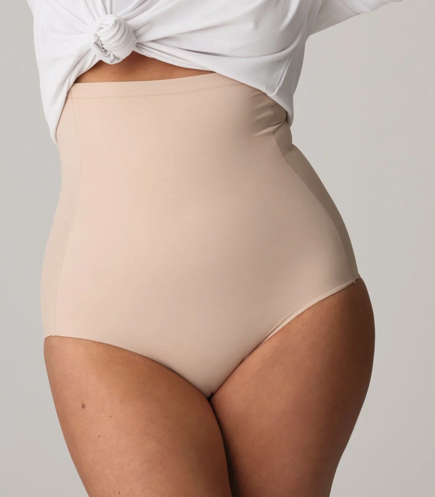 PrimaDonna PERLE caffé latte corrigerende tailleslip beige Clearance