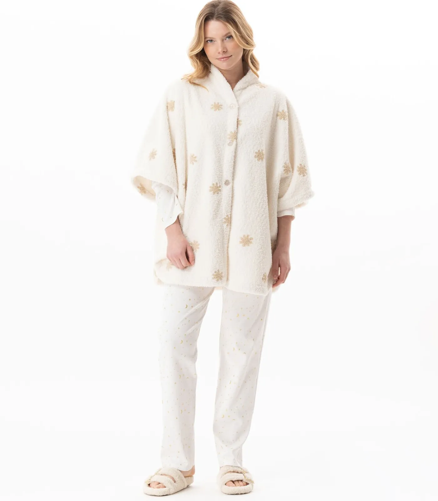LE CHAT Poncho met knopen en motief ESSENTIEL 178 offWhite Clearance