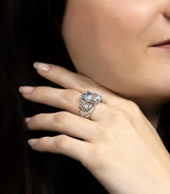 MES BIJOUX Ring "Toliara" Witgoud, Topaas en Diamanten silver