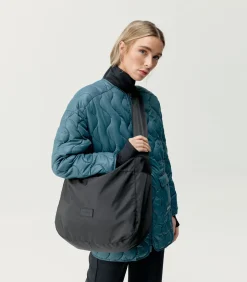 Born Living Yoga Sportstaske Sansa black New