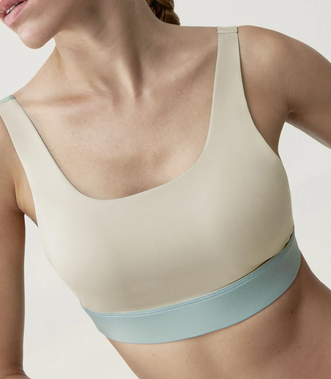 Born Living Yoga Top Duo blueSky New