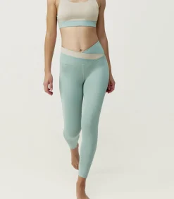 Born Living Yoga Top Duo blueSky New