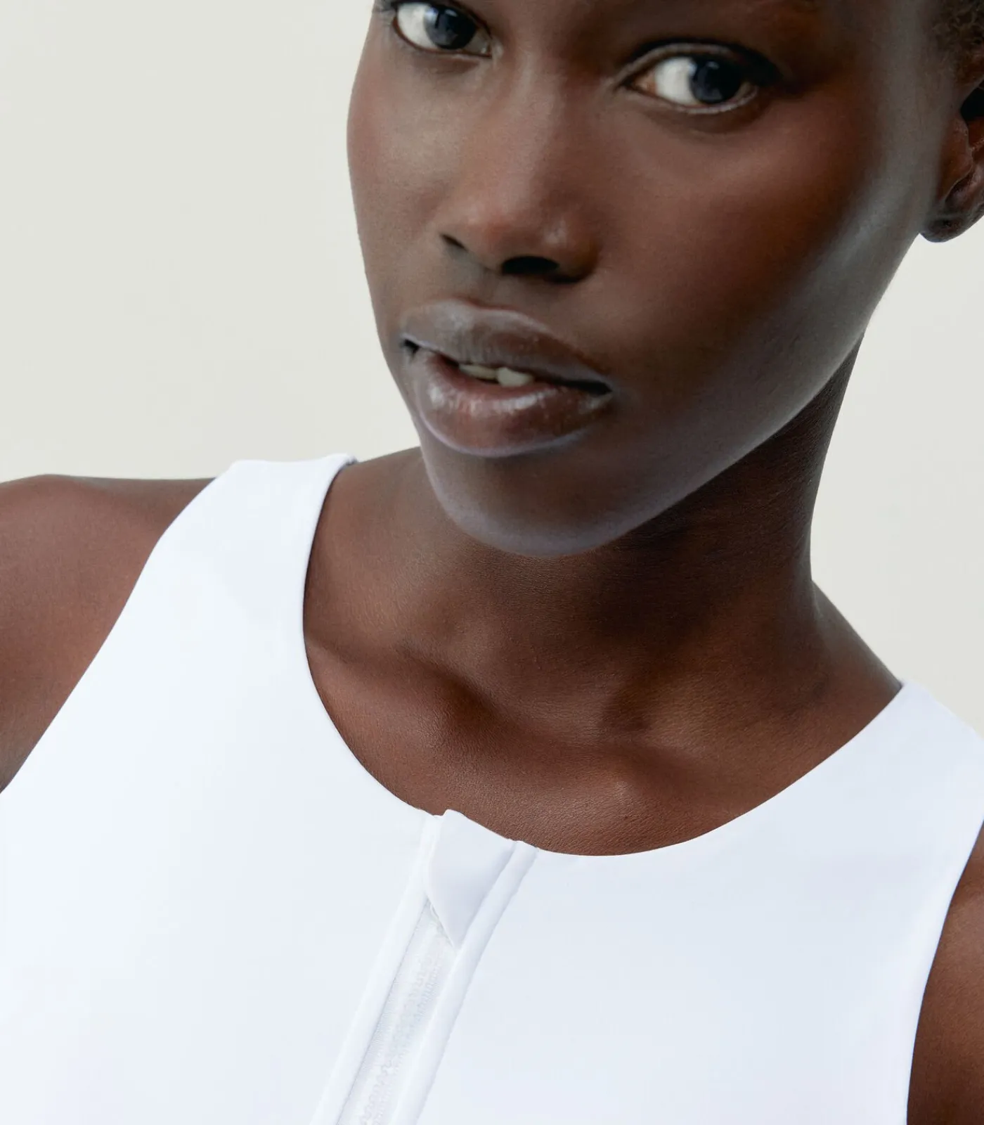 Born Living Yoga Top Eider white