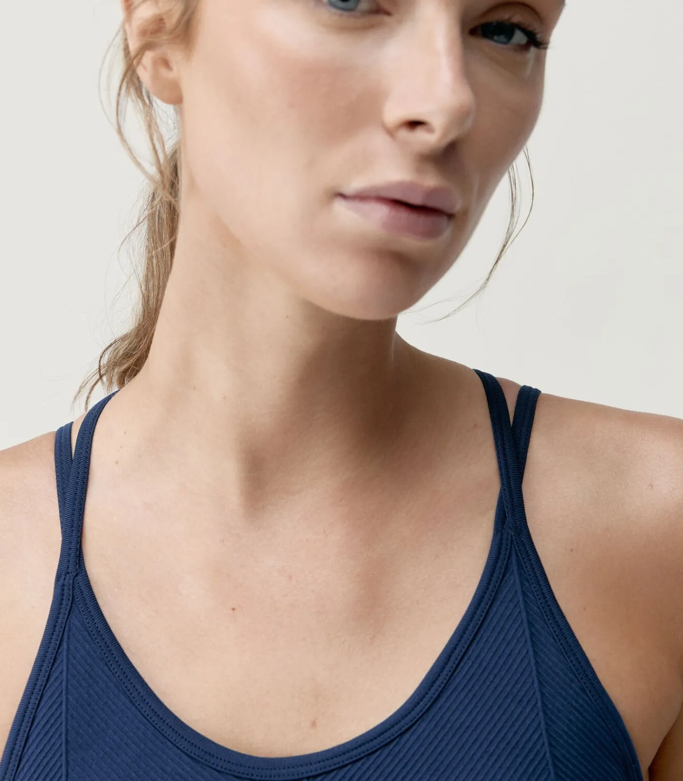 Born Living Yoga Top Sarvan navyBlue Hot