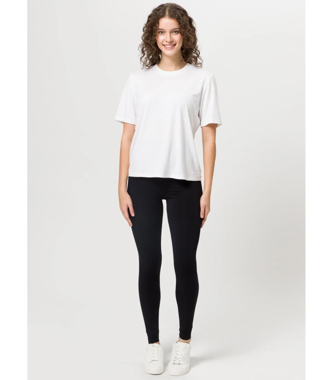 Les Lunes T-shirt “MILLIE Shirt Basic” white Hot