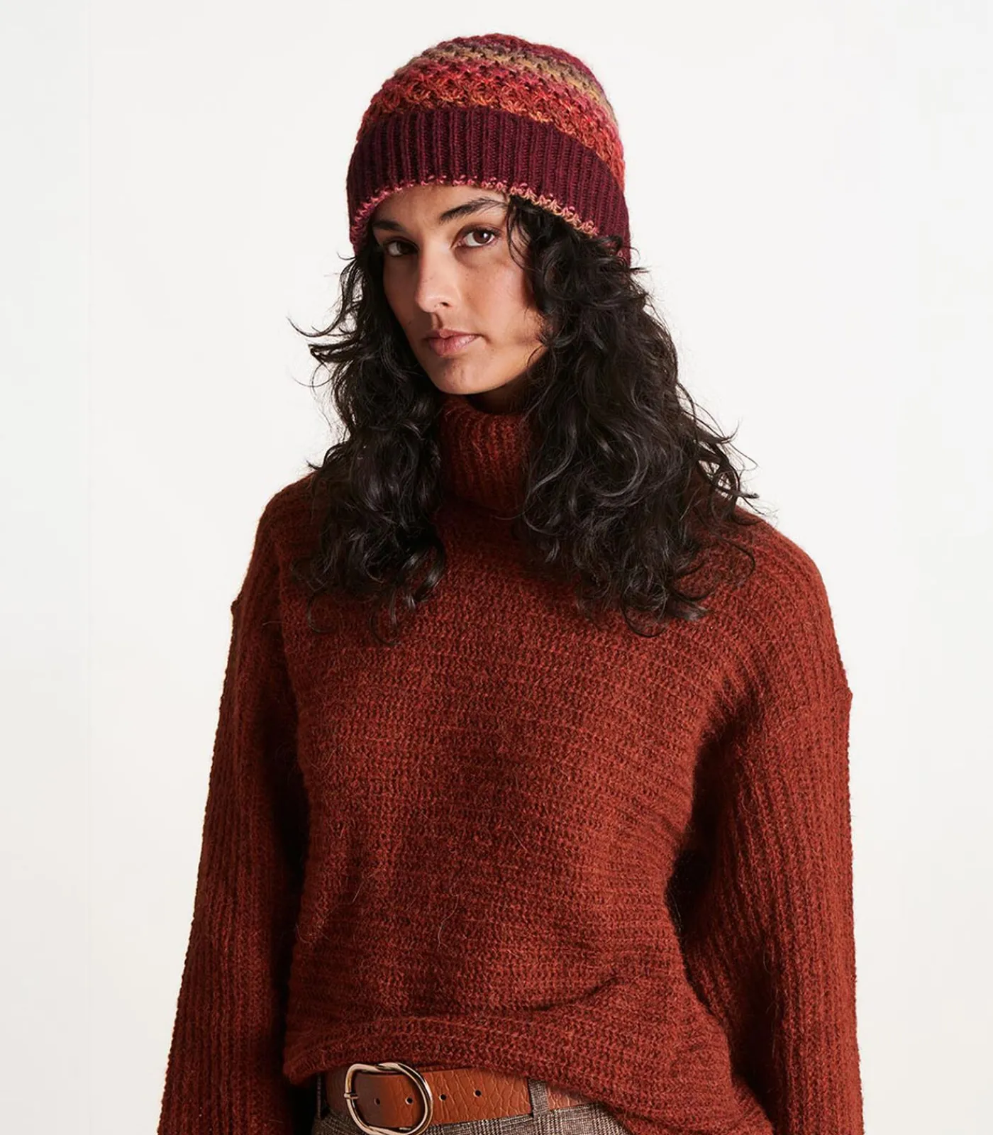 La Fée Maraboutée Veelkleurige tricoté muts red Online
